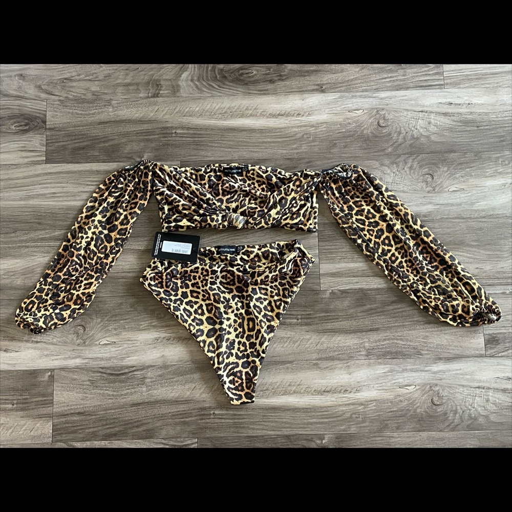 Sexy 2 Piece Leopard Bathing Suit